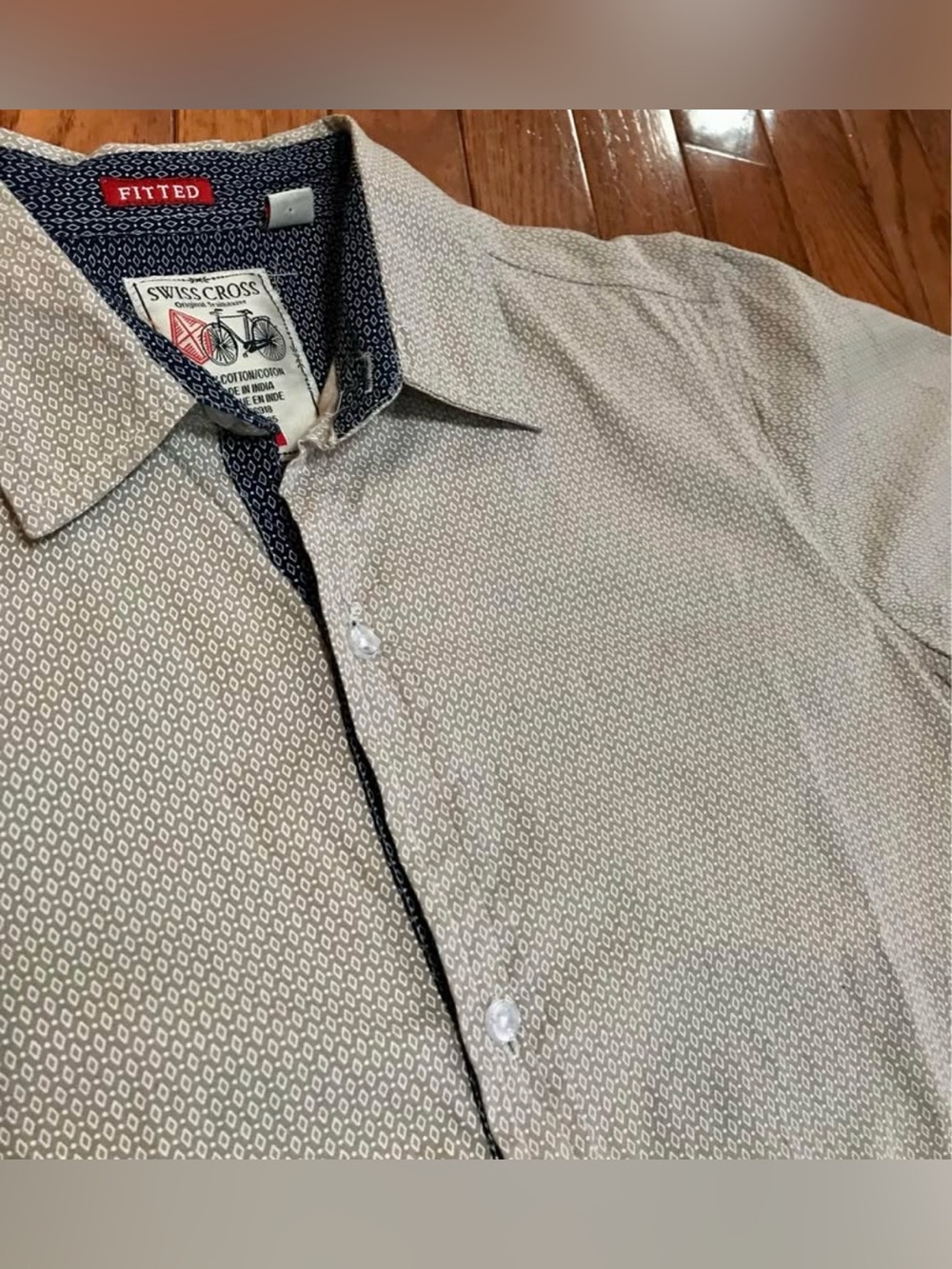 Swiss Cross Fitted Polo Short-sleeve Dress Shirt/Small